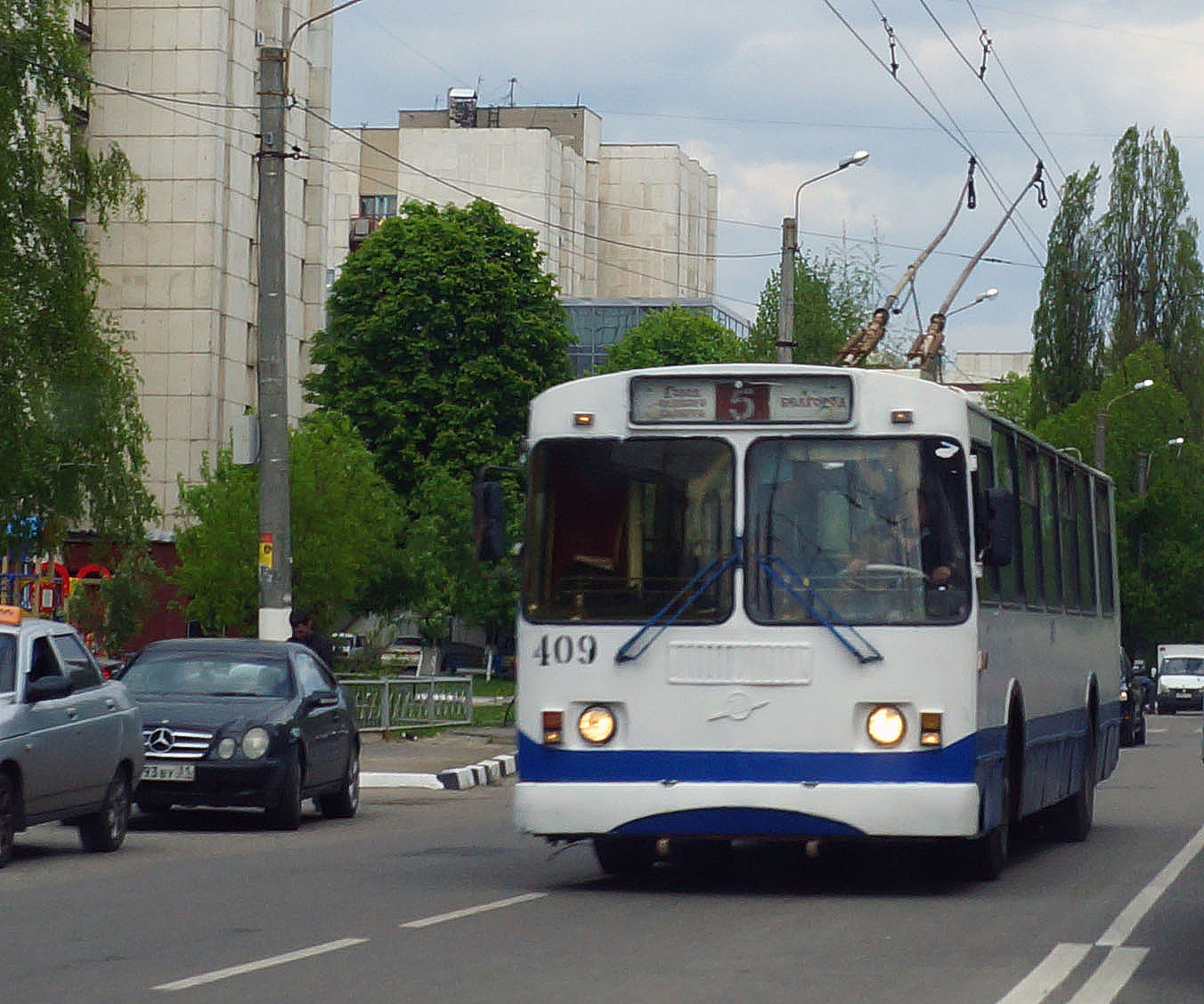 Белгородский Троллейбус № 409, ул. Железнякова, 2016 год, по пути в депо на служебном участке КС.